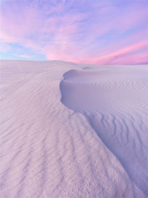 White Sands : Une symphonie de textures douces et d'ondulations mélancoliques